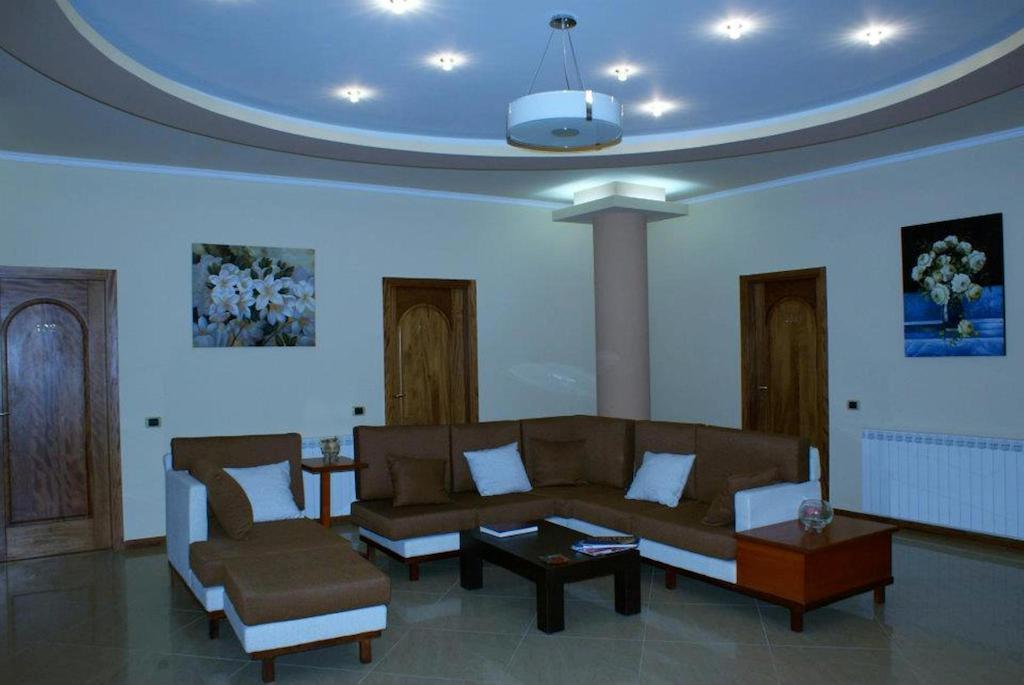 Hotel Colombo 3*