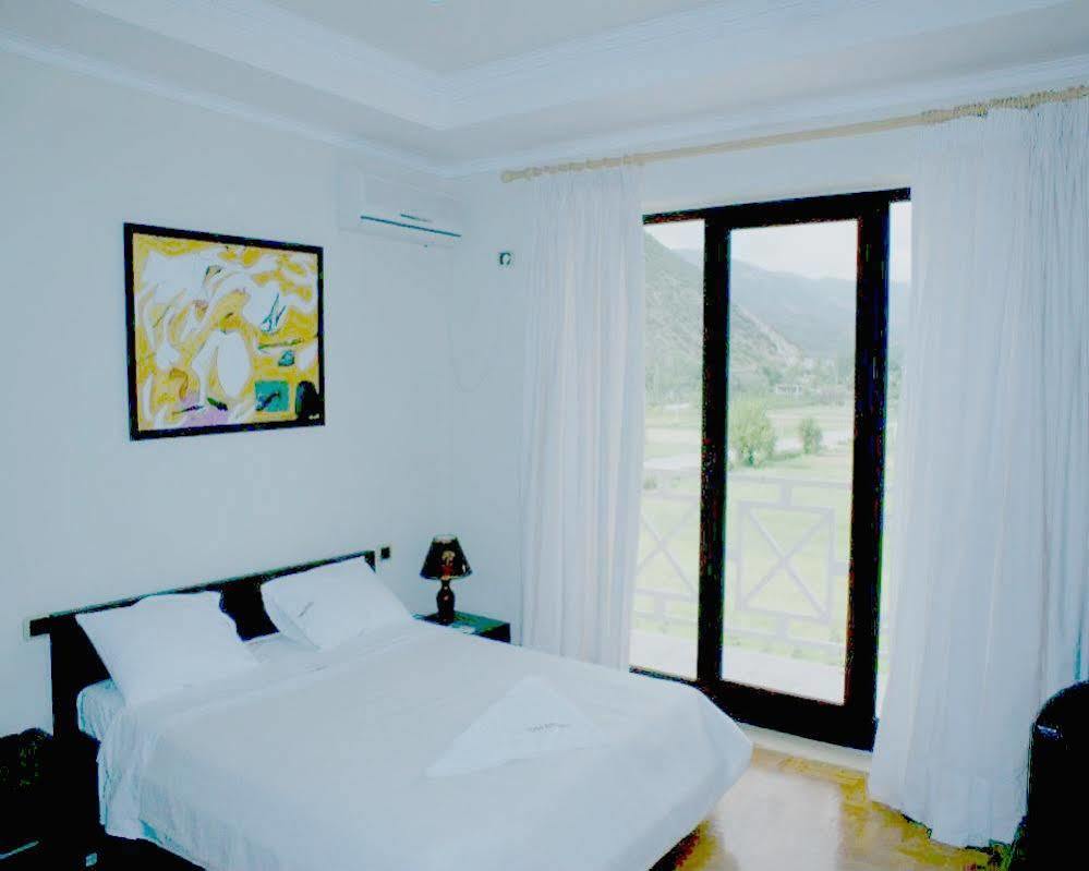 Colombo Hotel 3*